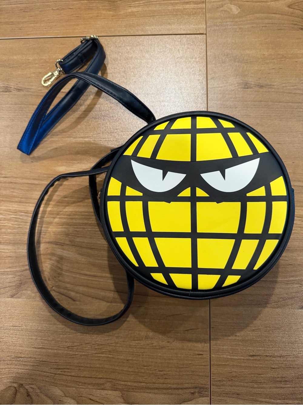 Universal Minion VillianCon Crossbody Loungefly